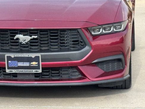 Used 2025 Ford Mustang Premium RWD image 10