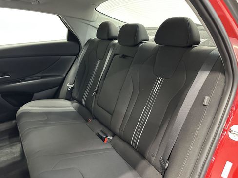 Certified 2024 Hyundai Elantra SEL w/ Convenience Package FWD image 28