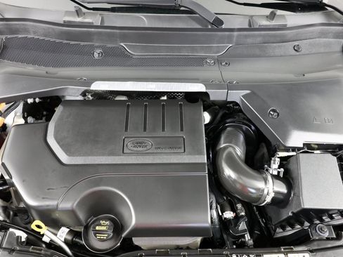 Used 2024 Land Rover Discovery Sport S image 36