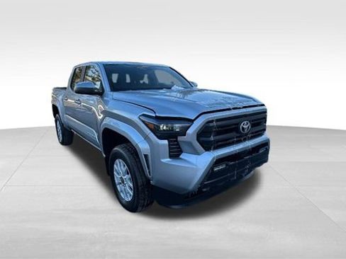 Used 2024 Toyota Tacoma SR5 image 33