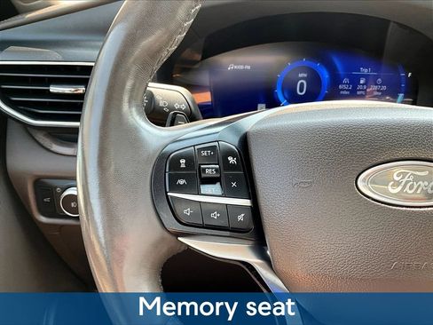 Used 2020 Ford Explorer Platinum w/ Premium Technology Package AWD/4WD image 15