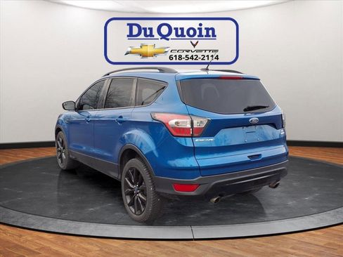 Used 2017 Ford Escape SE w/ Equipment Group 201A image 2