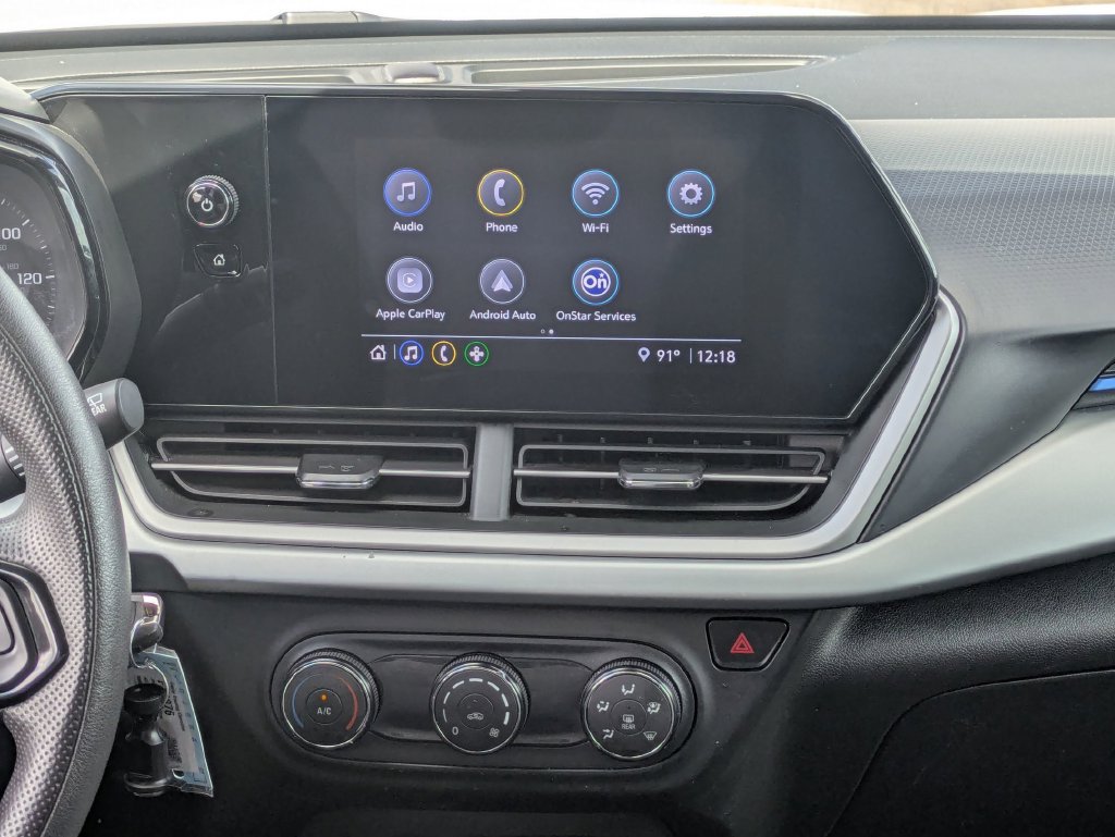 Used 2025 Chevrolet Trax LS FWD image 28