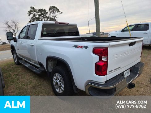 Used 2025 Chevrolet Silverado 2500 LT w/ Convenience Package image 12