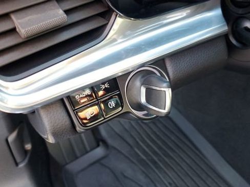 Used 2018 Porsche Panamera 4S image 11