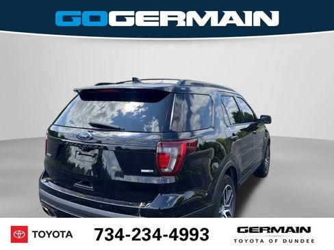 Used 2017 Ford Explorer Sport w/ Equipment Group 401A AWD/4WD image 7