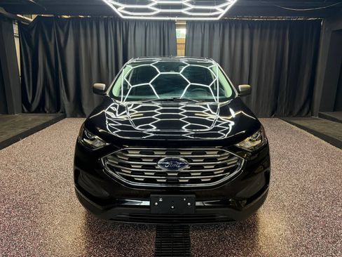 Used 2020 Ford Edge SE AWD/4WD image 3