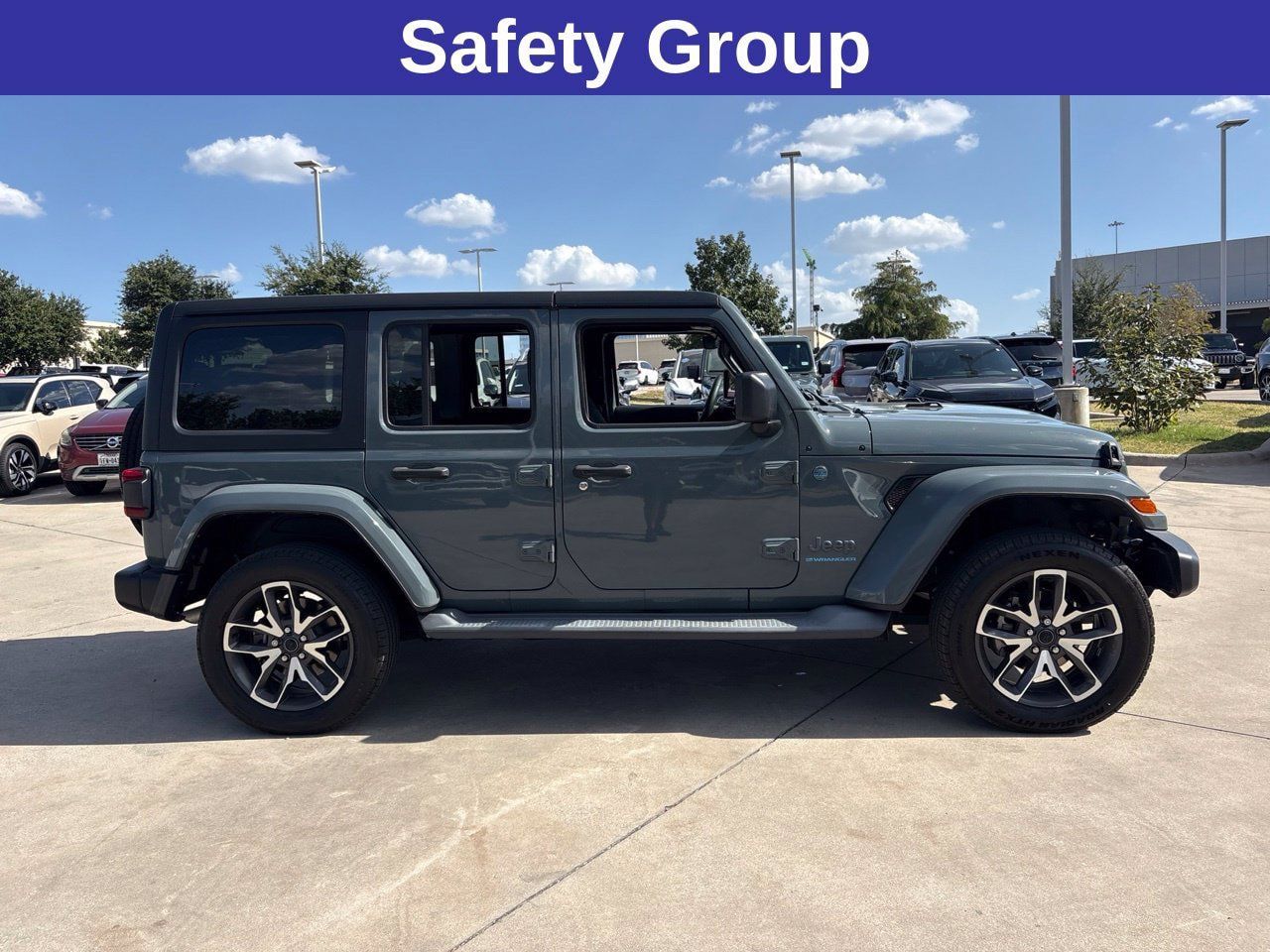 Used 2024 Jeep Wrangler Unlimited w/ Convenience Group AWD/4WD image 4
