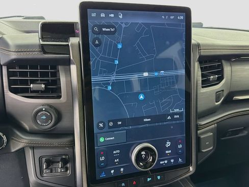 Used 2023 Ford Expedition Platinum RWD image 19