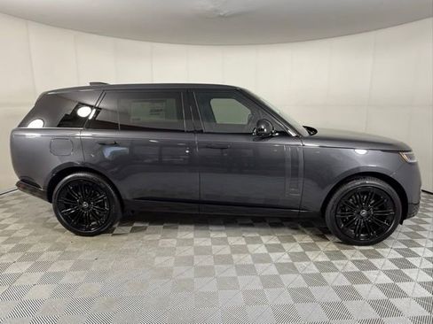 New 2025 Land Rover Range Rover Long Wheelbase Autobiography image 6