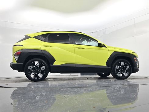 Used 2025 Hyundai Kona SEL image 39