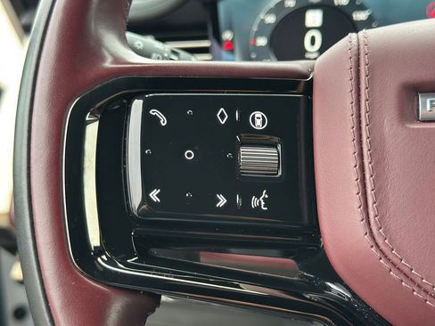 Used 2024 Land Rover Range Rover Sport Dynamic SE image 17