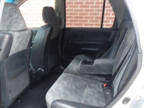 Used 2004 Honda CR-V EX image 14