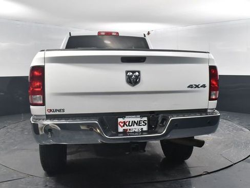 Used 2018 RAM 2500 Tradesman w/ Chrome Appearance Group image 8
