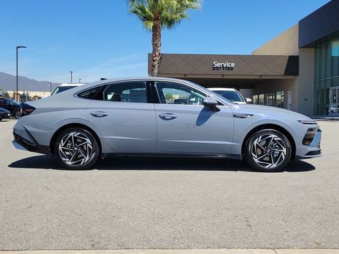 New 2026 Hyundai Sonata SEL FWD image 32
