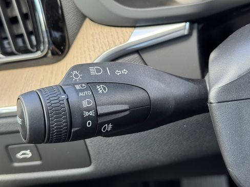 New 2026 Volvo XC60 B5 Core w/ Protection Package image 26