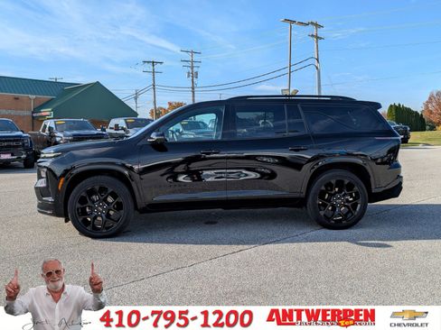 Certified 2024 Chevrolet Traverse RS w/ LPO, Floor Liner Package image 6