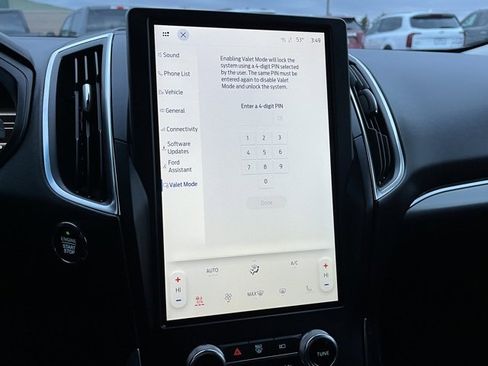 Used 2024 Ford Edge Titanium image 47