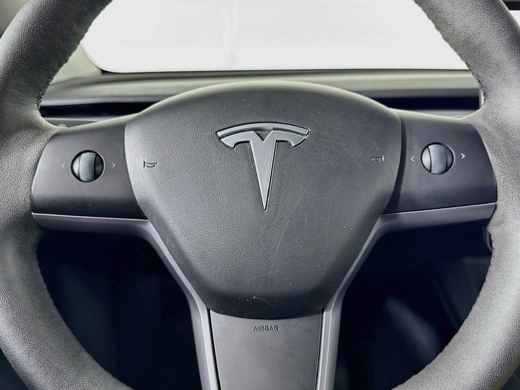 Used 2024 Tesla Model Y Long Range AWD/4WD image 58