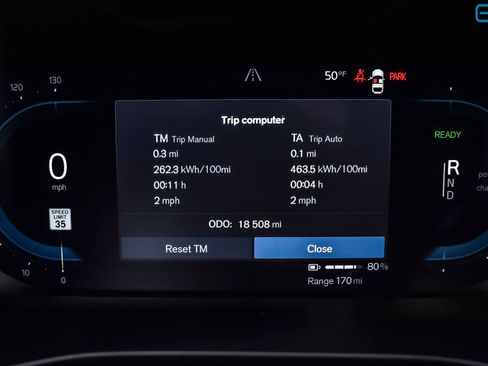 Used 2023 Volvo C40 P8 Recharge Ultimate image 18