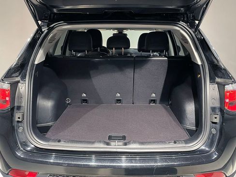 Used 2020 Jeep Compass Latitude w/ Cold Weather Group image 5