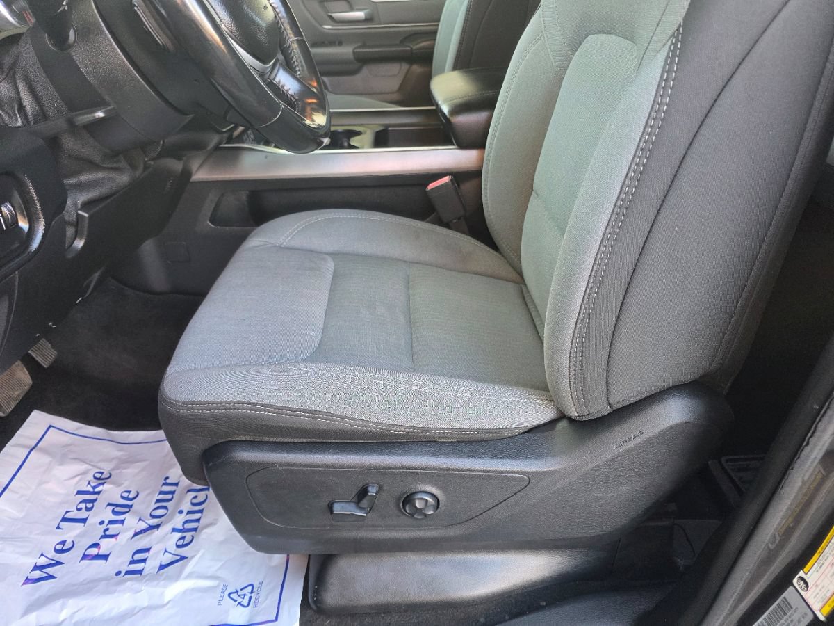 Used 2020 RAM 1500 Big Horn AWD/4WD image 14