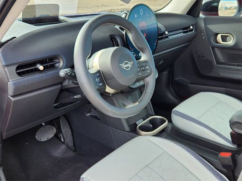 Used 2025 MINI Cooper S image 7