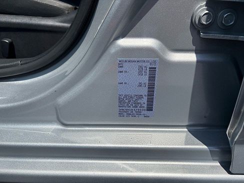 Used 2025 Nissan Altima 2.5 SV FWD image 18