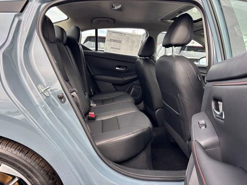 New 2025 Nissan Sentra SR w/ SR Premium Package image 5