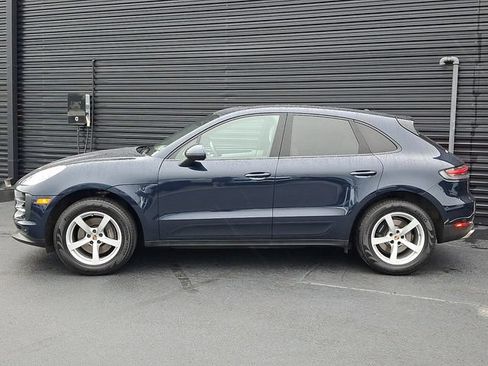 Certified 2019 Porsche Macan AWD/4WD image 2