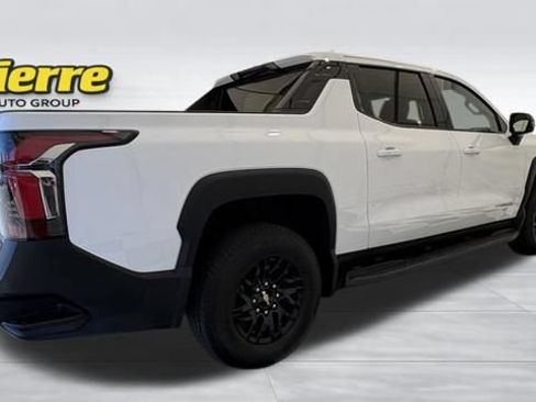 Used 2025 Chevrolet Silverado EV LT AWD/4WD image 7