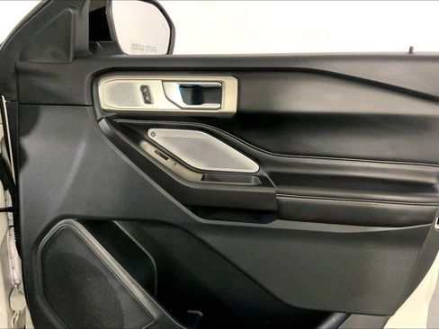 Used 2020 Ford Explorer ST w/ ST Street Pack image 27