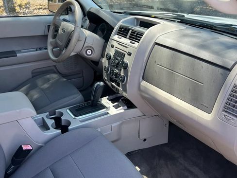 Used 2011 Ford Escape 2WD Hybrid image 12