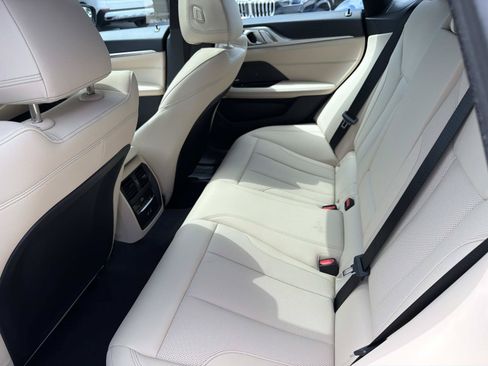 Used 2025 BMW M440i RWD image 12