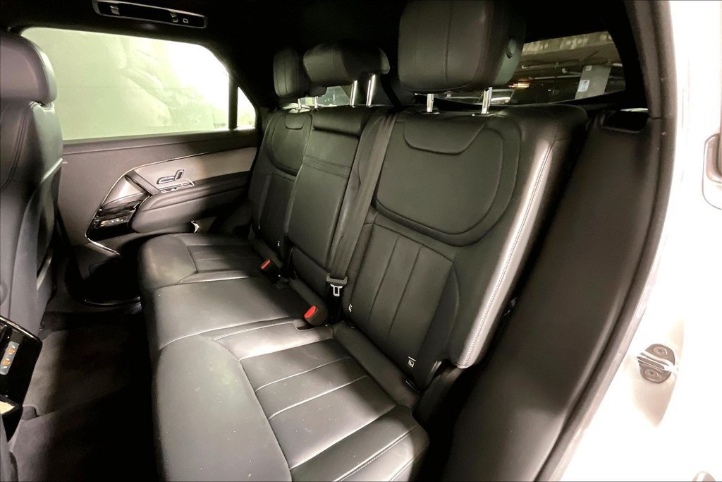 Used 2025 Land Rover Range Rover Sport SE AWD/4WD image 25