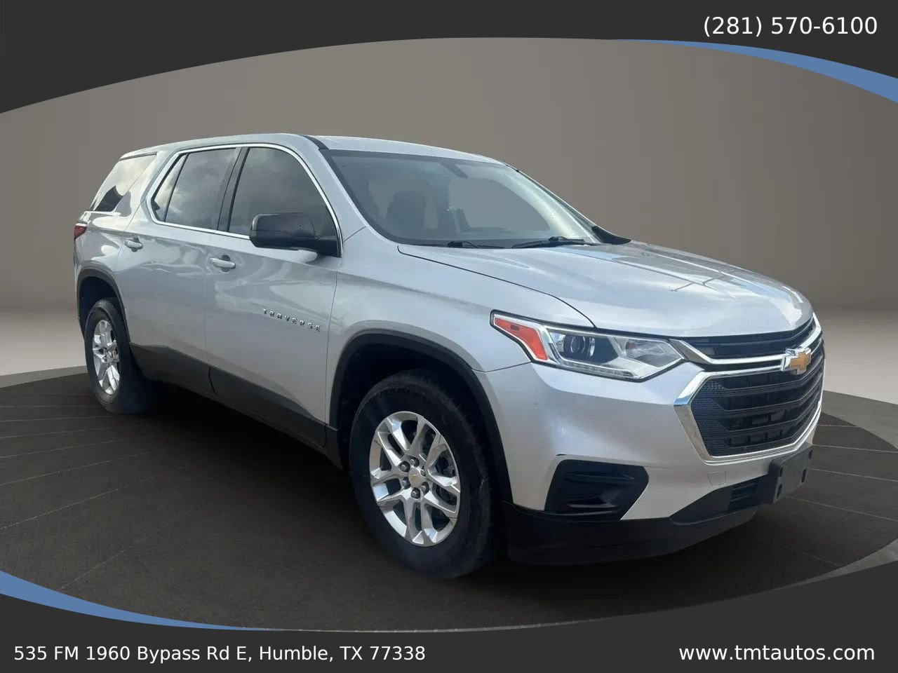 Used 2021 Chevrolet Traverse LS FWD image 1