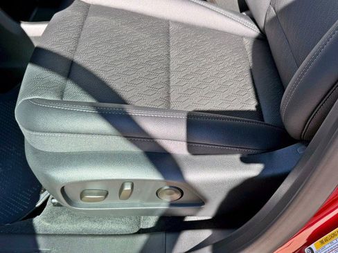 New 2026 Chevrolet Equinox LT w/ Convenience Package II image 14