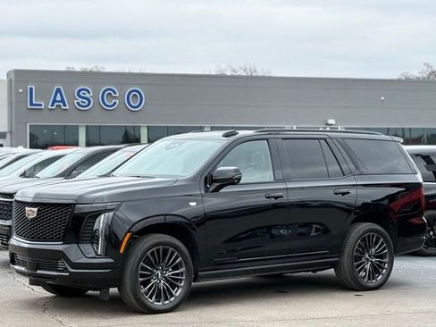 Used 2026 Cadillac Escalade Platinum Sport image 1