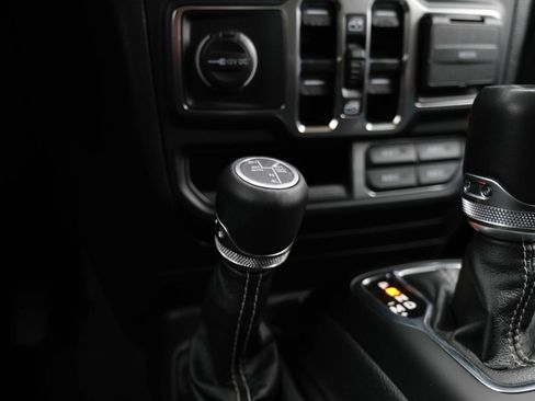 Used 2023 Jeep Wrangler Unlimited Sahara AWD/4WD image 44