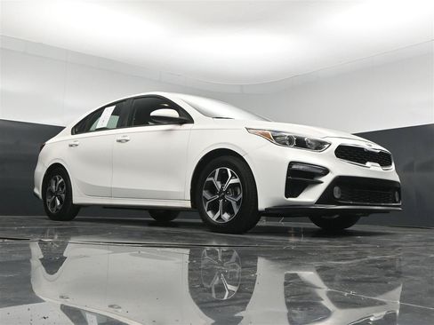 Used 2019 Kia Forte LXS FWD image 29