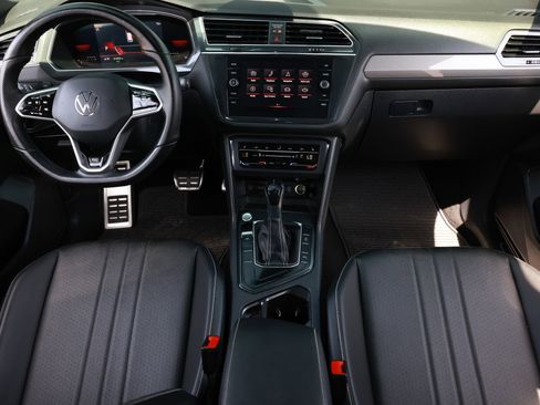 Used 2023 Volkswagen Tiguan SE R-Line FWD image 25