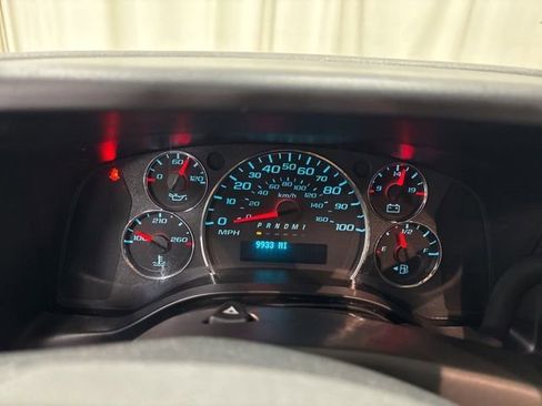 Used 2024 Chevrolet Express 2500 w/ Driver Convenience Package RWD image 21