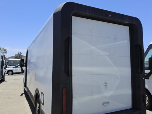 Used 2023 Chevrolet Brightdrop 600 w/ Active Safety Package 2 AWD/4WD image 6
