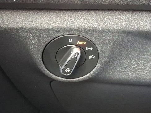 Certified 2024 Volkswagen Jetta S image 28