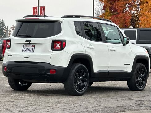 Used 2023 Jeep Renegade Altitude image 2