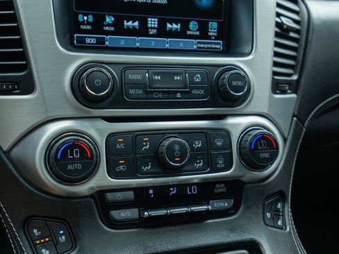 Used 2019 GMC Yukon XL SLT AWD/4WD image 33