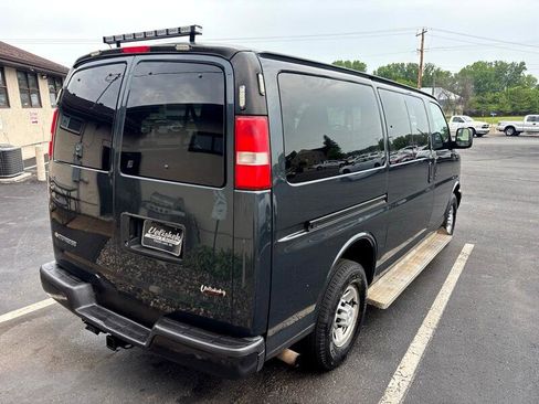 Used 2017 Chevrolet Express 2500 LS image 3