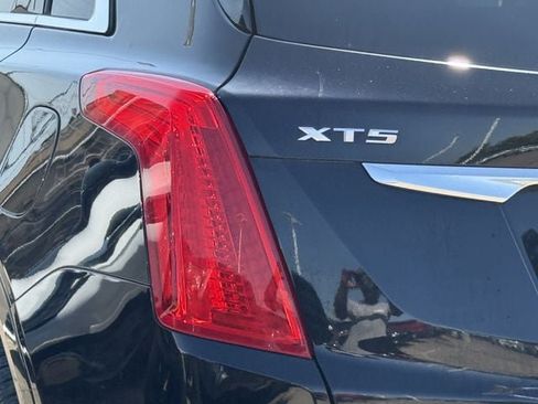 Used 2019 Cadillac XT5 Luxury FWD image 6