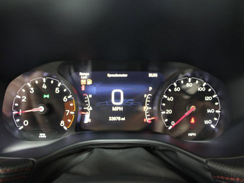 Used 2025 Jeep Compass Trailhawk AWD/4WD image 40
