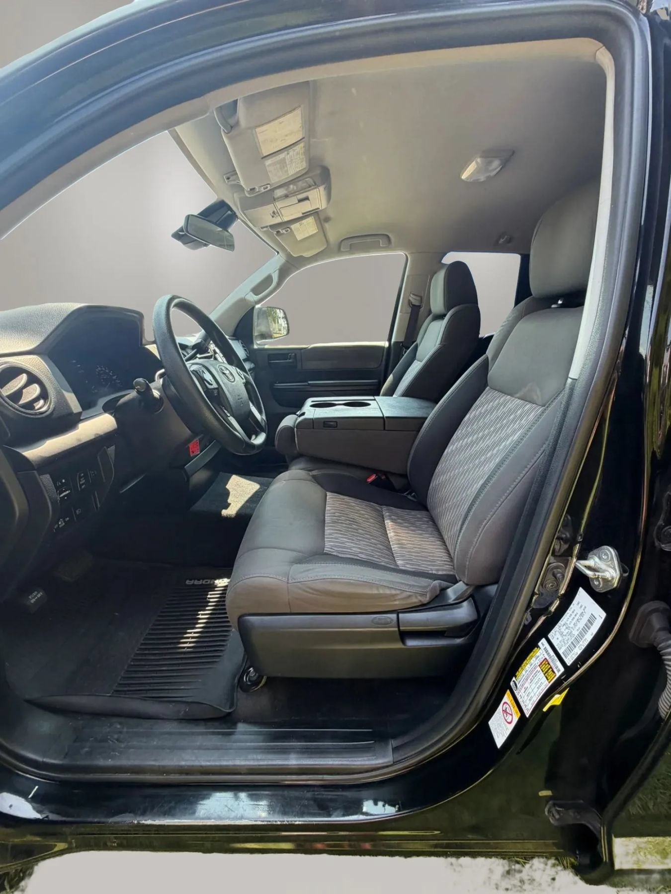 Used 2018 Toyota Tundra SR AWD/4WD image 9